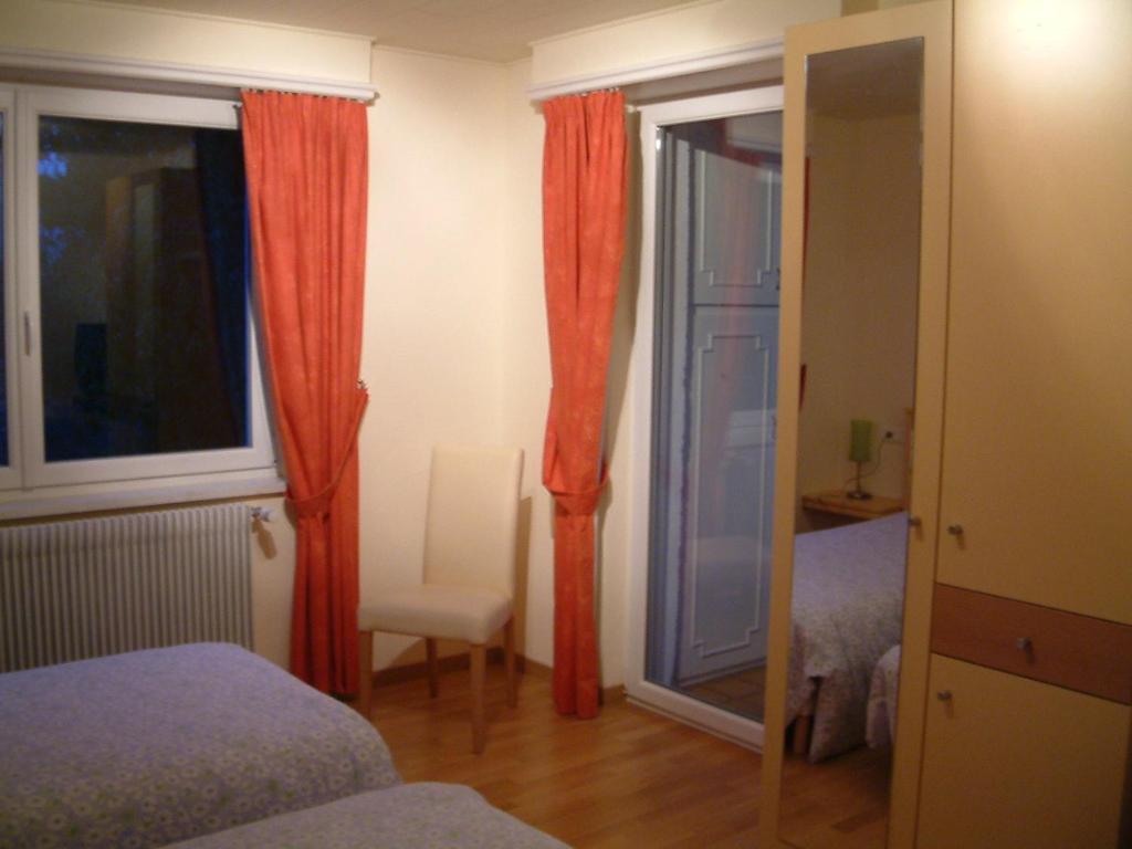 La Maison Bleue Bed & Breakfast Dieffenbach-au-Val Rom bilde